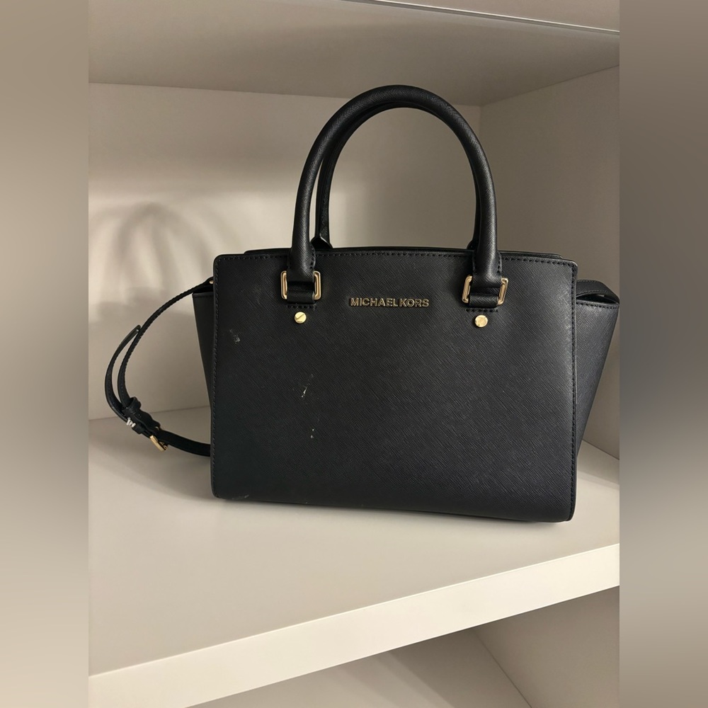 Black, Medium-Sized Michael Kors Tote